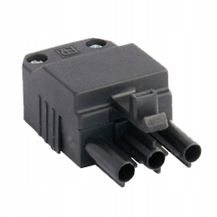 Czarna wtyczka 3-pin z trzema gniazdami