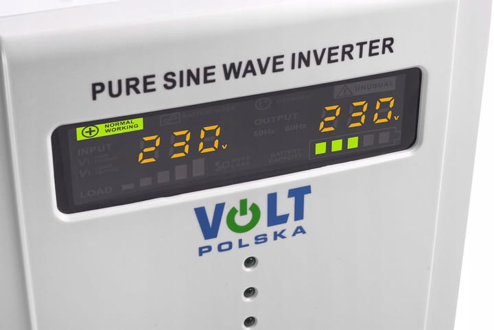 Front zasilacza Volt Polska z napisem Pure Sine Wave Inverter i podświetlanym wyświetlaczem